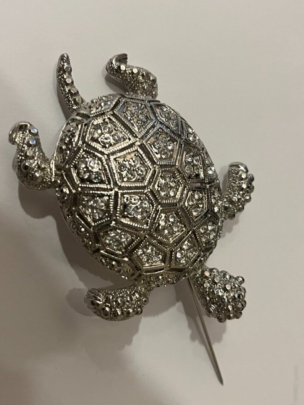 Turtle Brooch Pin - Sparkly Conversation Piece‎